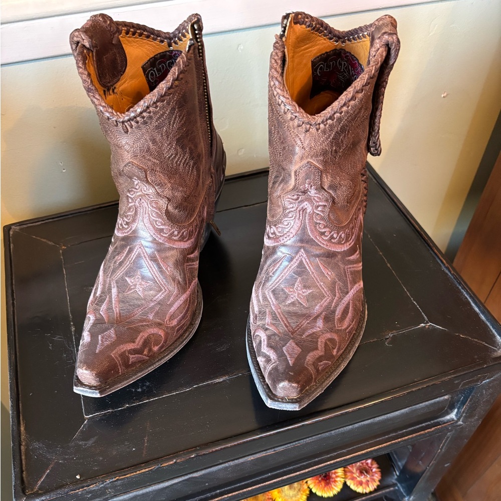 Old Gringo Chale Stitch 7” booties - Picture 2 of 12